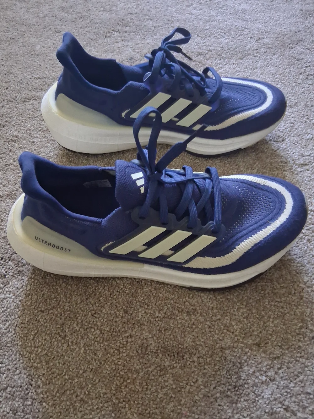 Men's Adidas Ultraboost Light Running Shoes Blue Size 7.5 HP9703